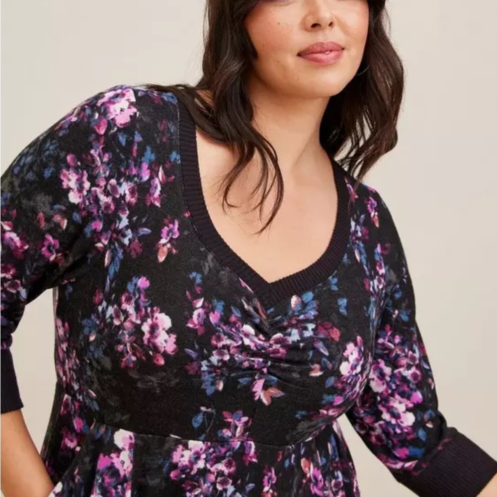 Torrid Mini Supersoft Push V-Neck Skater Dress Sz 10